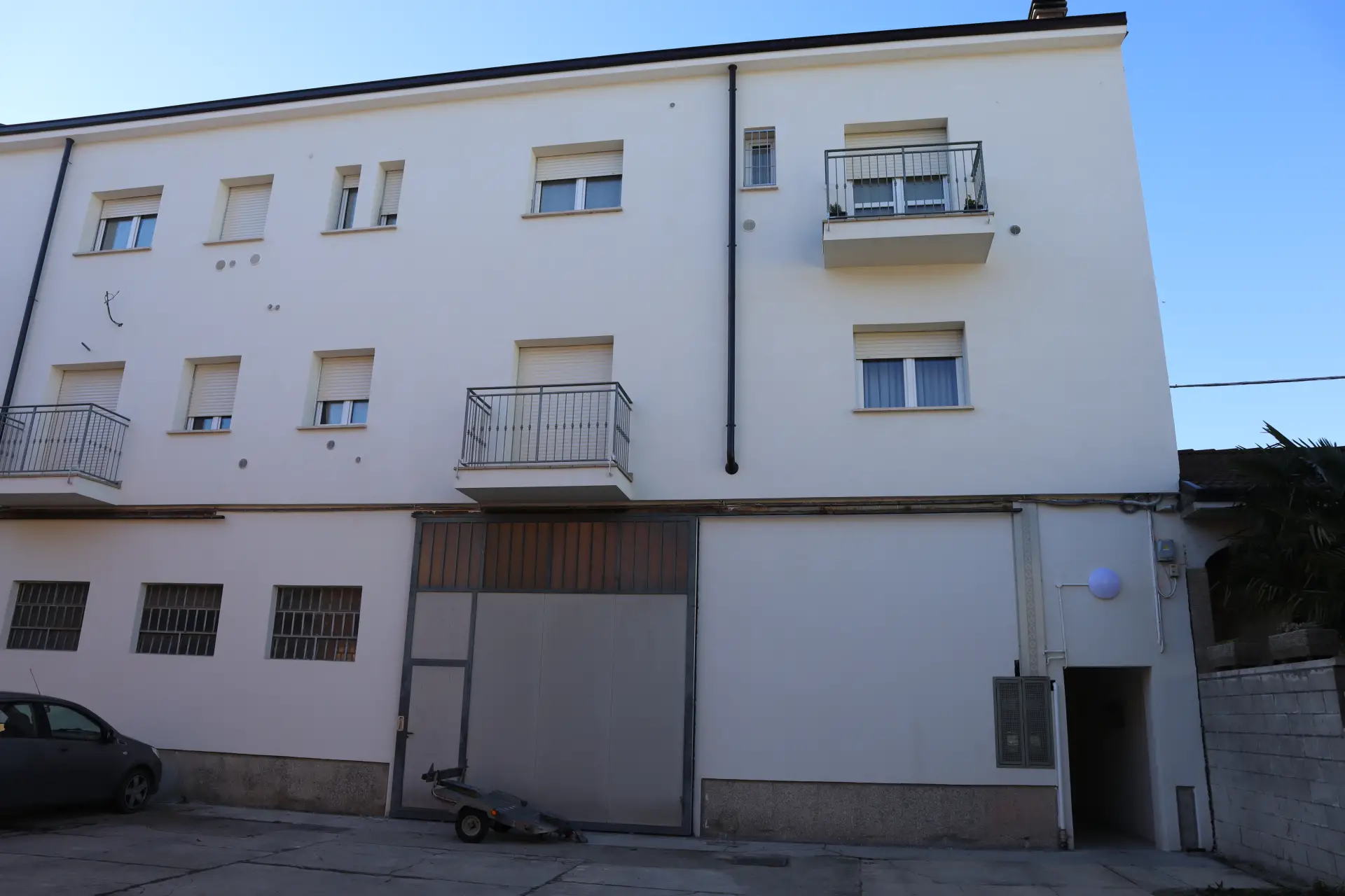 Condominio via Farnesiana 105